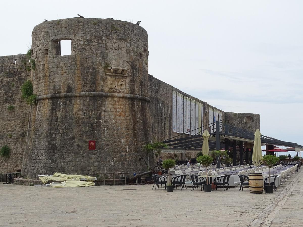 Gradske zidine Budva — 2